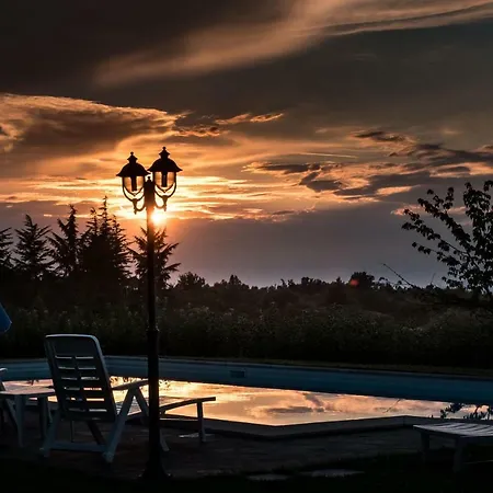 Roberta By Roby Bed & Breakfast Cellarengo